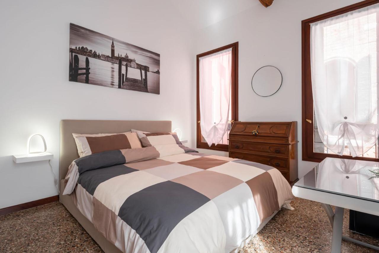 Suite Rava - San Marco With Pool Venedig Eksteriør billede