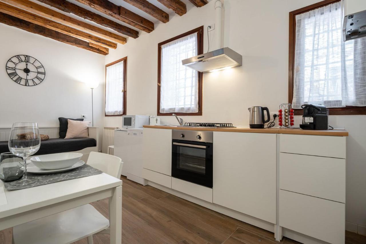 Suite Rava - San Marco With Pool Venedig Eksteriør billede
