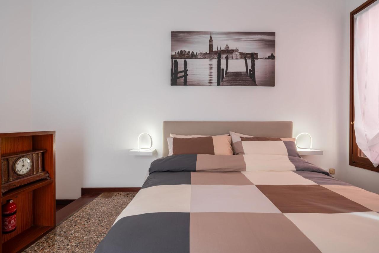 Suite Rava - San Marco With Pool Venedig Eksteriør billede