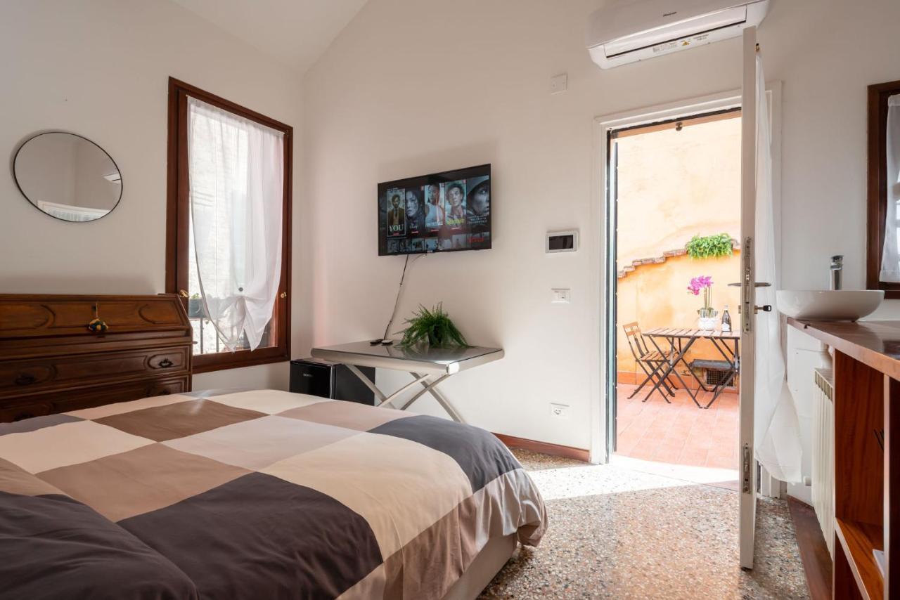 Suite Rava - San Marco With Pool Venedig Eksteriør billede